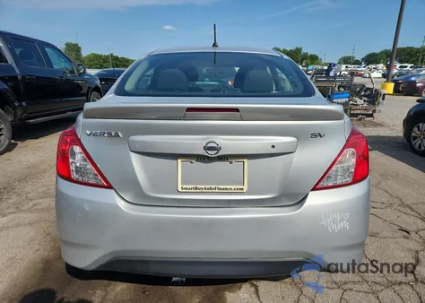 2017 Nissan Versa S z USA, uszkodzony, nr VIN 3N1CN7AP4HK452673